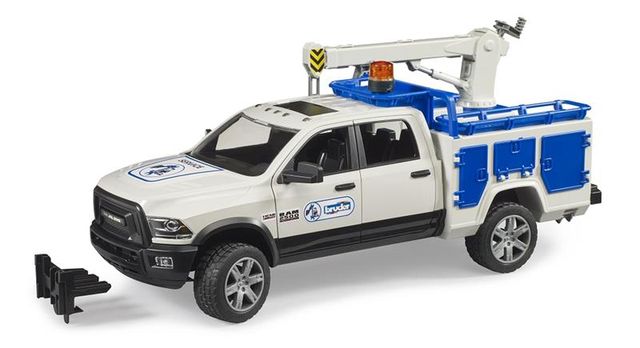 Camion de service RAM avec grue